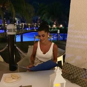 Meet your Posher, Bella